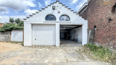 Tournesols 15 – SA – 1070-2025 – Atelier, 90m²-1000€