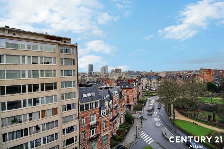 Square Ambiorix 40 – 7ème – 1000