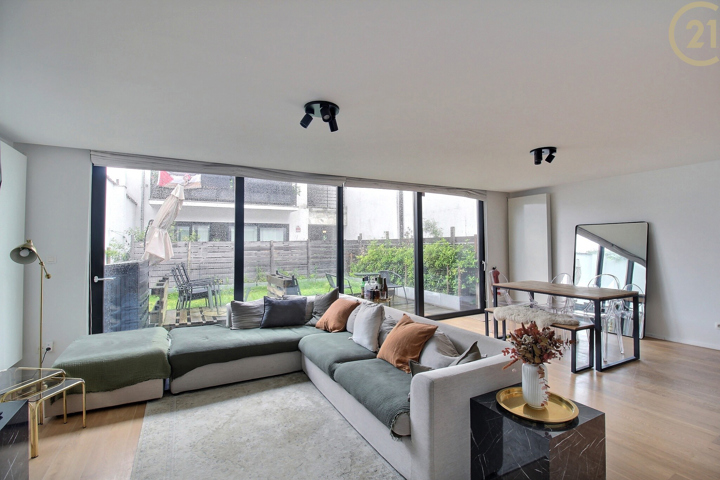 VANVOLXEM300-RDC-MV-1190-2024