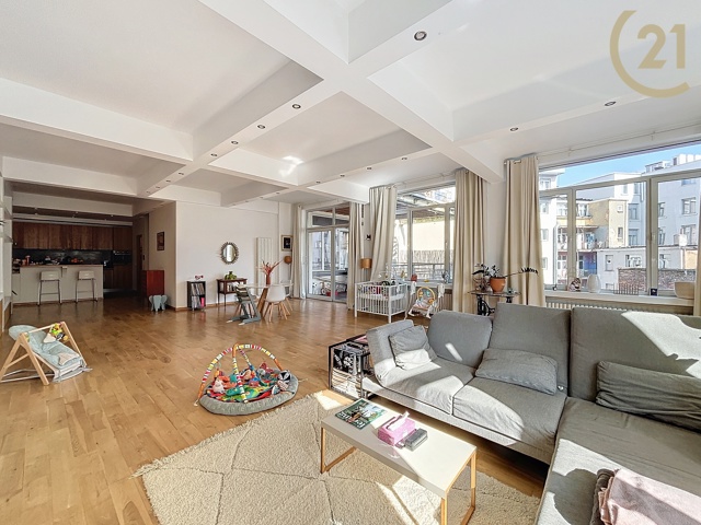 Square de l’Aviation 30 – 3ème – 1070