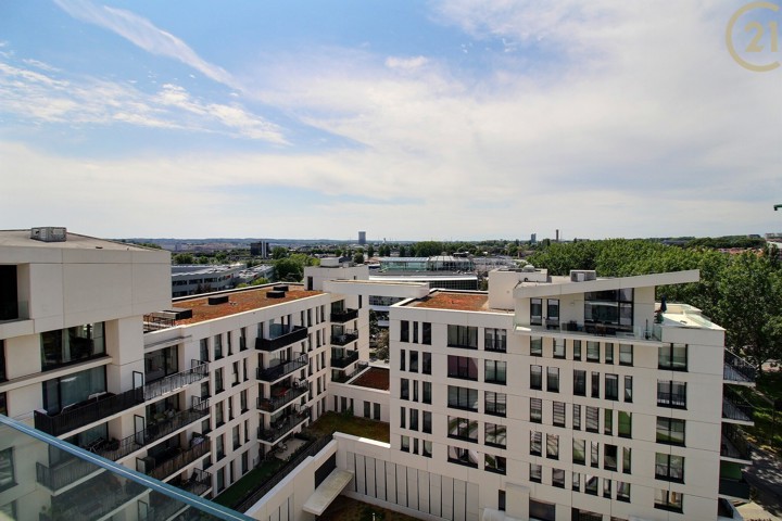 Digue du Canal 115 – 9ème – 1070