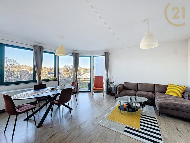 Victor Olivier 6 – 3ème – 1070